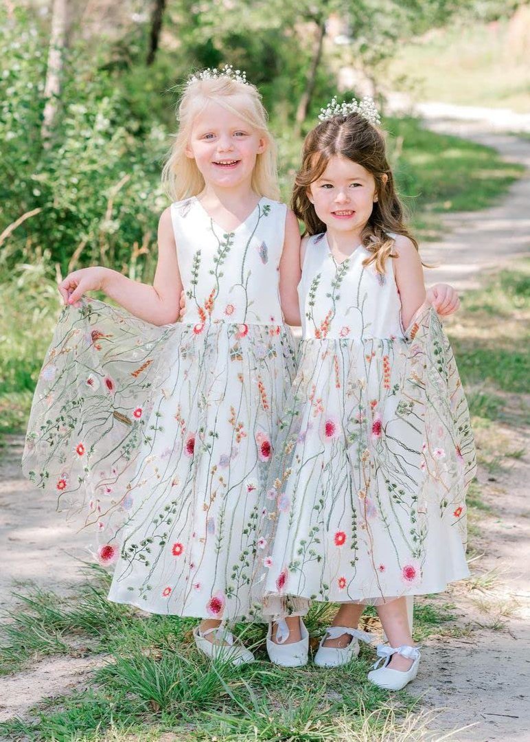 Garden Embroidered Tulle Satin Girl Dress in White 2T / White Garden Embroidered Tulle Satin Girl Dress in White 2T / White
