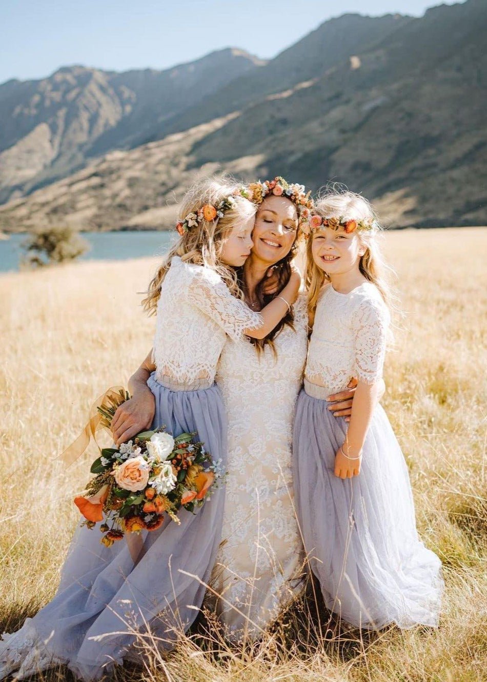 Scalloped Lace 2 Piece Girl Dress Set in Bluish Gray