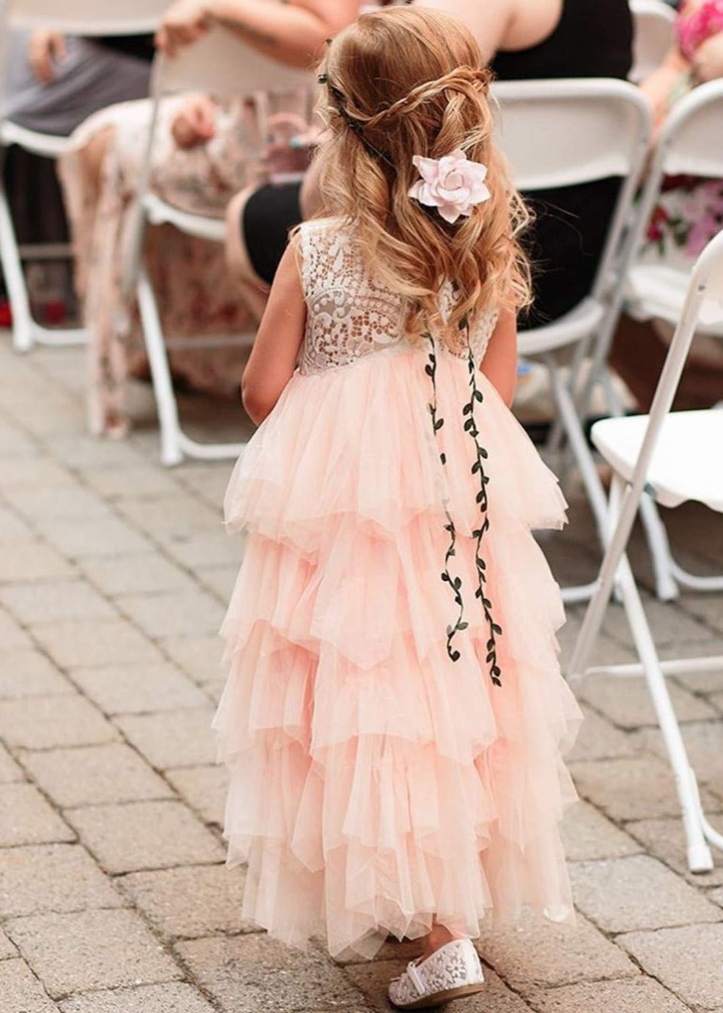 2 bunnies dresses shop